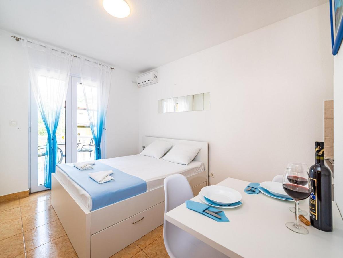 Apartments Prkacin Starigrad Paklenica Bagian luar foto