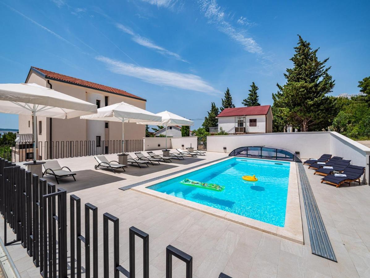 Apartments Prkacin Starigrad Paklenica Bagian luar foto