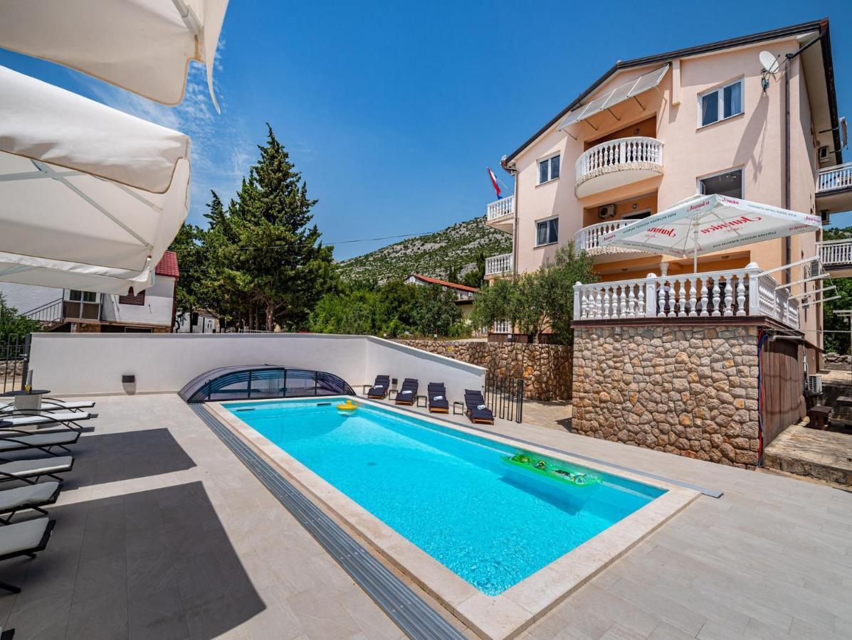 Apartments Prkacin Starigrad Paklenica Bagian luar foto