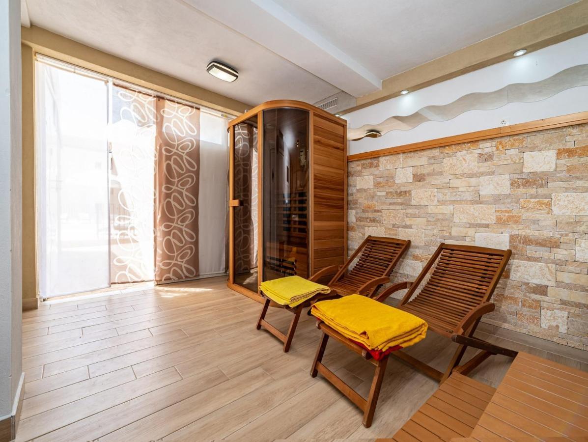 Apartments Prkacin Starigrad Paklenica Bagian luar foto