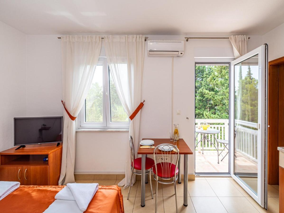 Apartments Prkacin Starigrad Paklenica Bagian luar foto