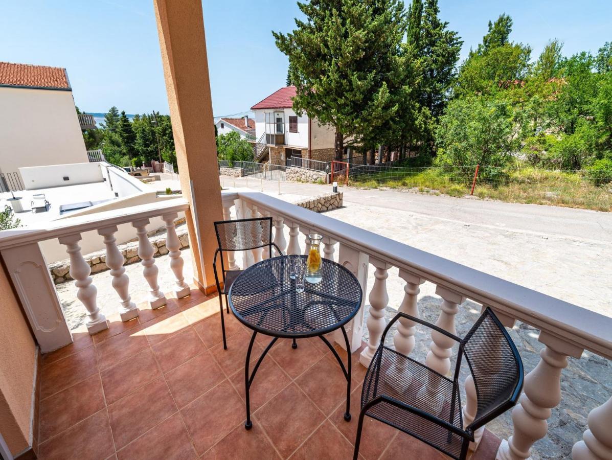 Apartments Prkacin Starigrad Paklenica Bagian luar foto