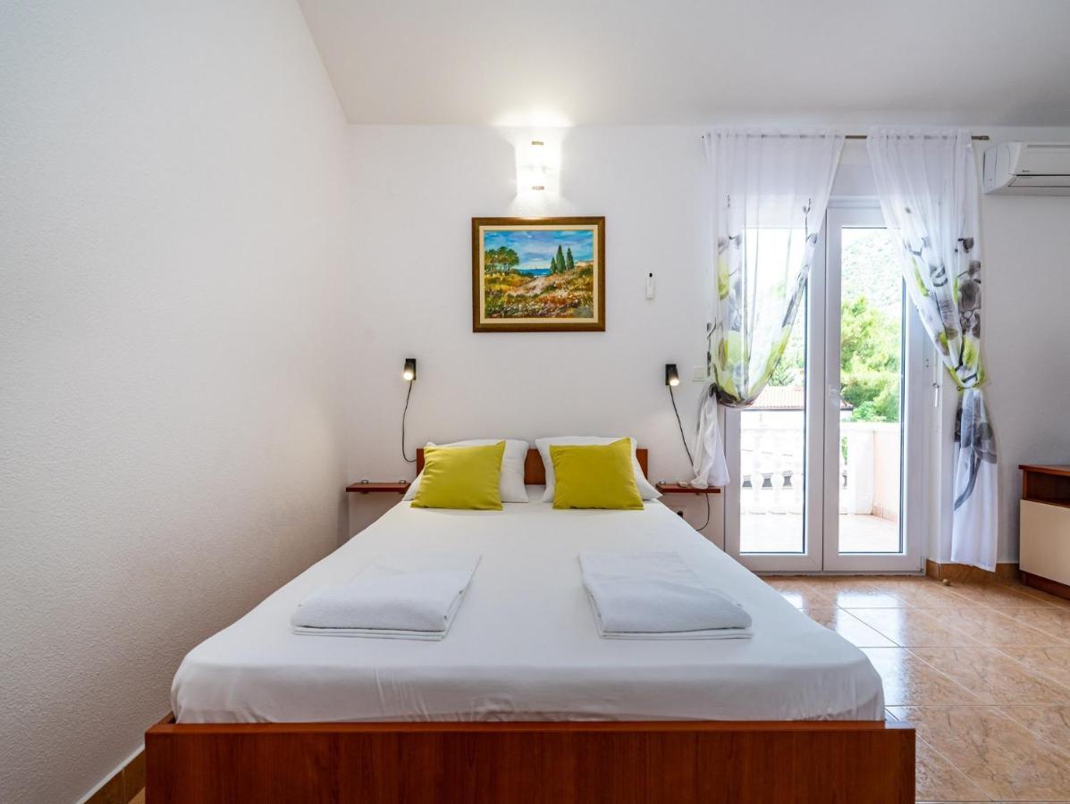 Apartments Prkacin Starigrad Paklenica Bagian luar foto