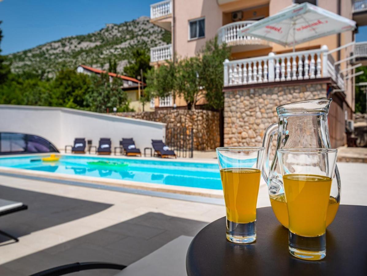 Apartments Prkacin Starigrad Paklenica Bagian luar foto